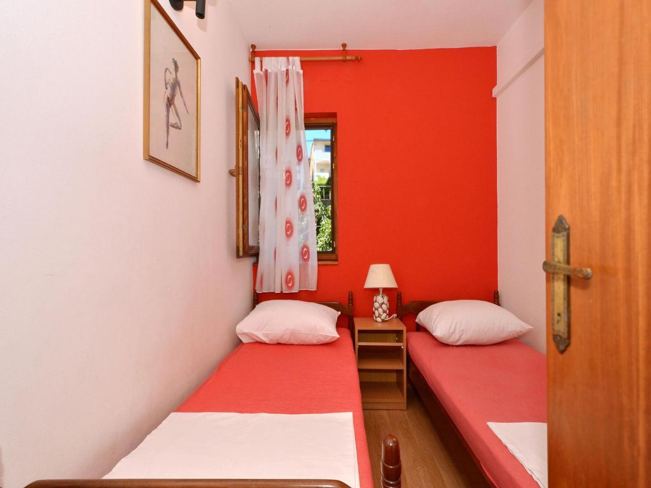 Apartments Josipa 特罗吉尔 外观 照片