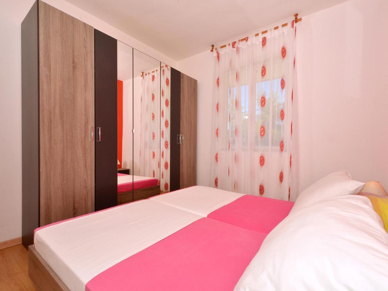 Apartments Josipa 特罗吉尔 外观 照片