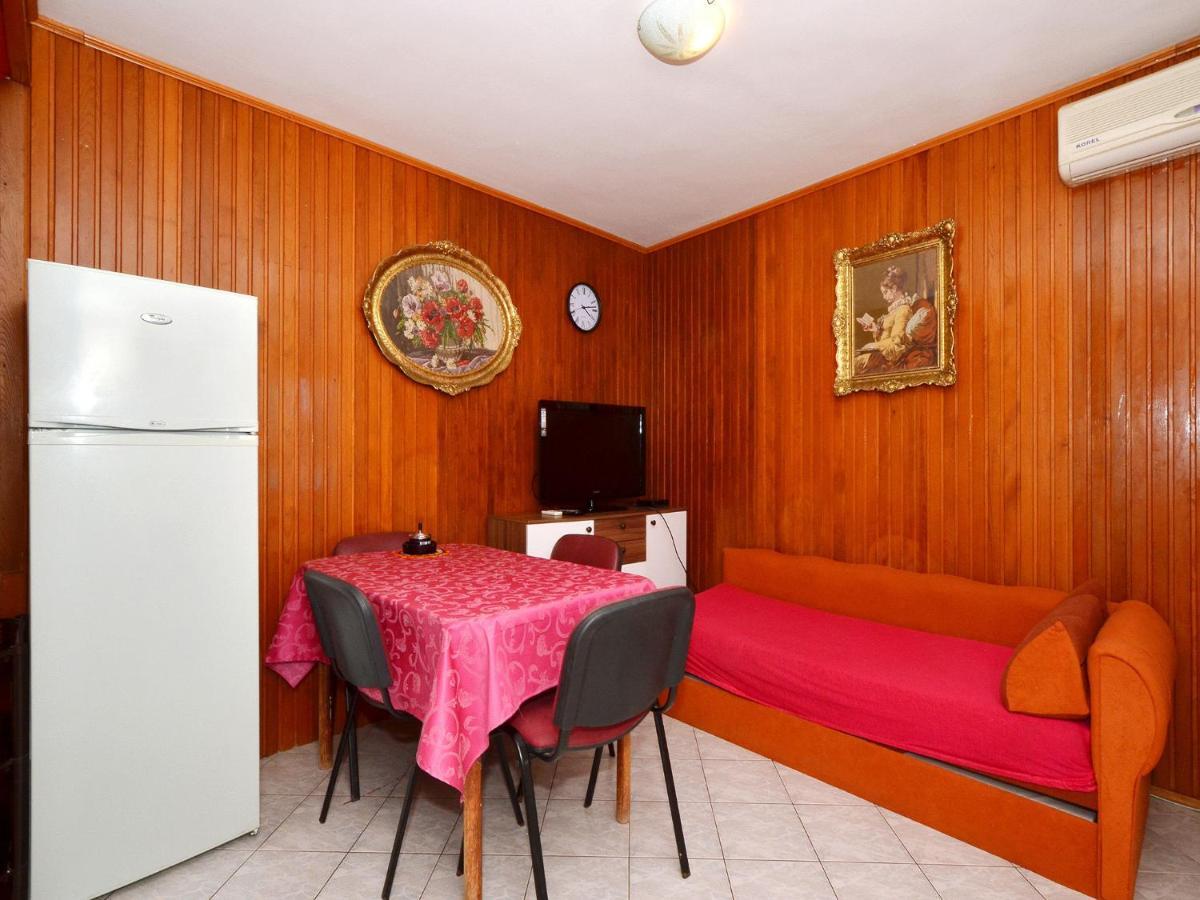 Apartments Josipa 特罗吉尔 客房 照片